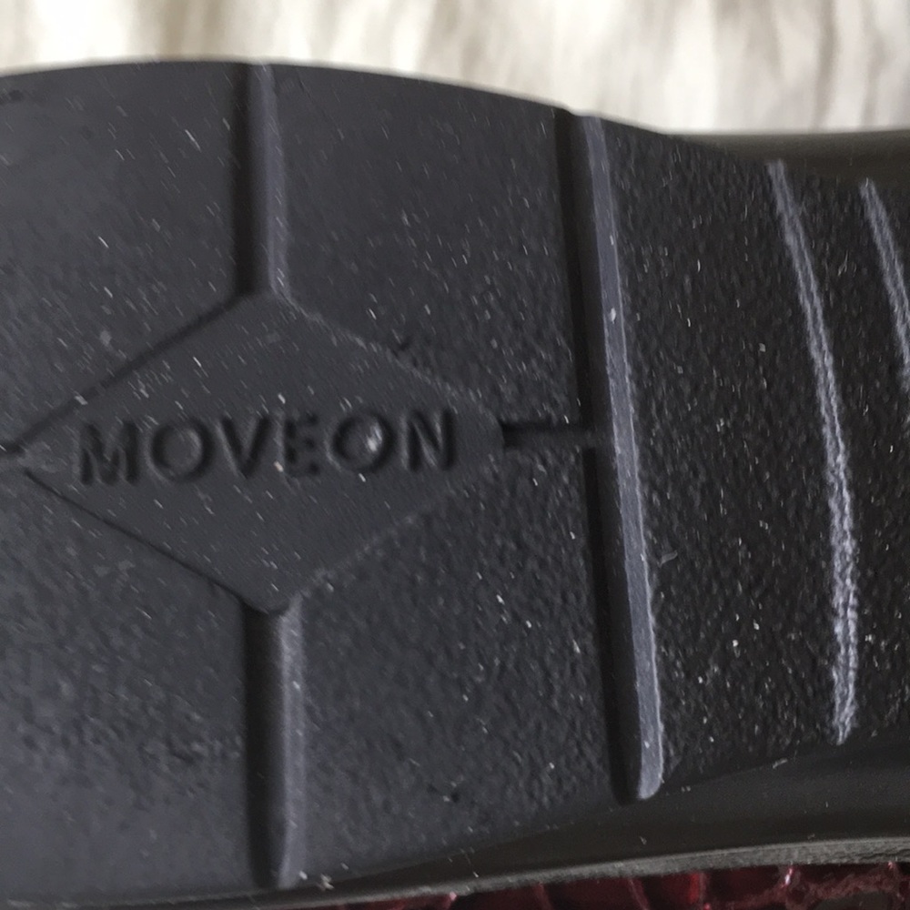 Shoes - Picture 4 of 5